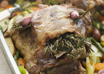 epaule d'agneau du quercy à l'ail rose de lautrec